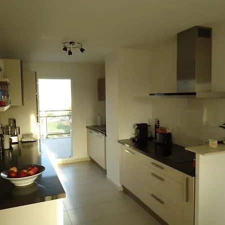 T3 Ideally Placed 80m² Of Terraces