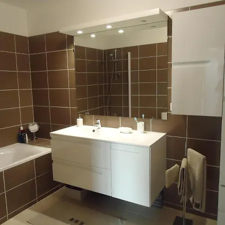 T3 Ideally Placed 80m² Of Terraces Apartment