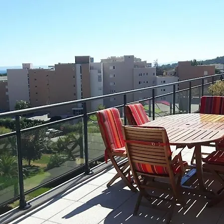 T3 Ideally Placed 80m² Of Terraces Apartment *