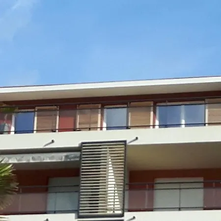 T3 Ideally Placed 80m² Of Terraces Apartment *