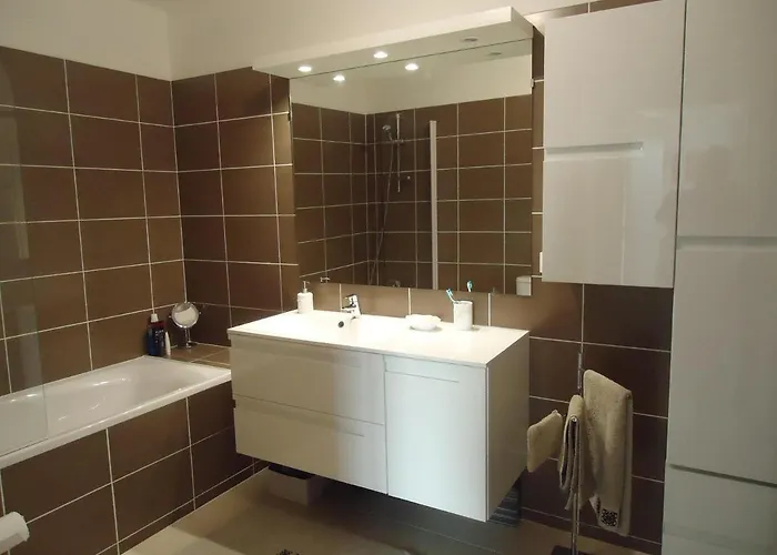 T3 Ideally Placed 80m² Of Terraces Apartman